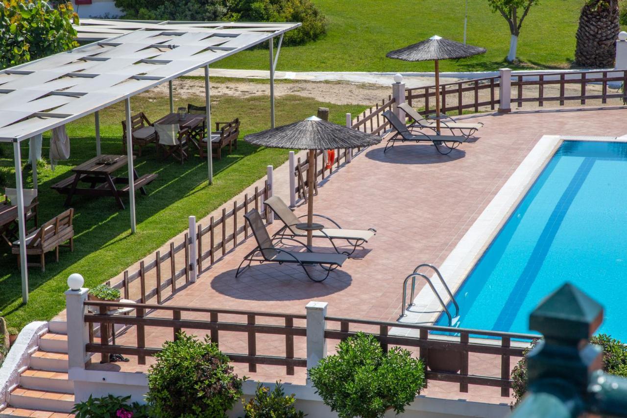 Vitoratos Studios Ликсури Экстерьер фото